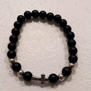 Black beaded strtch bracelet with cross NWOT